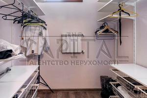 будинок за адресою Погреби
