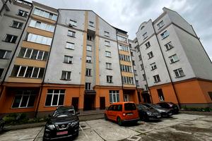 квартира за адресою Гната Хоткевича вул., 44