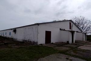 комерційна за адресою с. Лобойківка, Центральна, 1