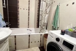 квартира за адресою Льотна вул. (Червоногвардійська), 25б