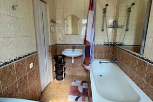 дом по адресу Донецкая ул.