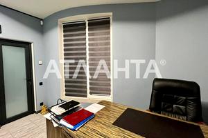 комерційна за адресою Зоопаркова вул., 8в
