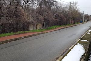 участок по адресу Комарова, 22