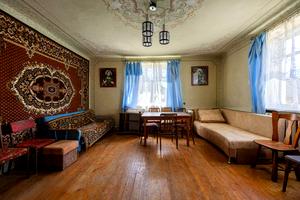 дом по адресу с. Жировка, Центральна, 1