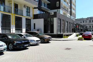 комерційна за адресою Городницька вул., 47б