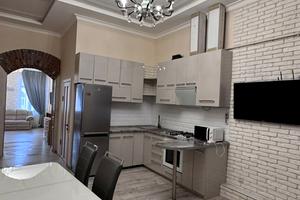 квартира за адресою Івана Франка вул., 104