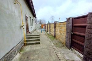 будинок за адресою смт. Безлюдівка, Полунична вул.