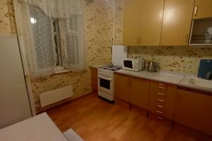 квартира по адресу Драгоманова ул., 11