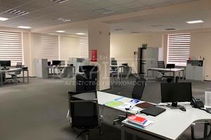 комерційна за адресою Федора Ернста вул., 3б
