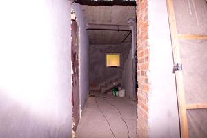 коммерческая по адресу Устияновича вул., 1