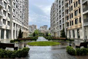 комерційна за адресою Бульварно-Кудрявська вул. (Воровського), 17-А