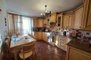 квартира по адресу Степана Бандеры просп., 70