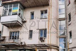 комерційна за адресою Лютеранська вул., 21/12