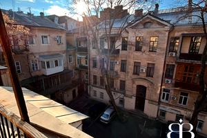 квартира по адресу Бунина ул. (Буніна), 21