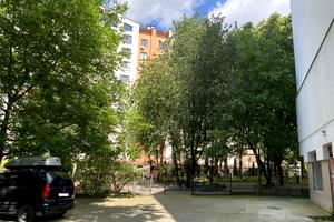 квартира за адресою Гетьмана Петра Дорошенка вул., 18б