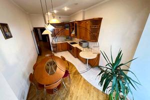 квартира за адресою Срібнокільська вул., 14-А