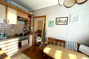 квартира за адресою Тролейбусна вул., 8