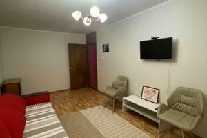 квартира за адресою Високовольтна вул., 18
