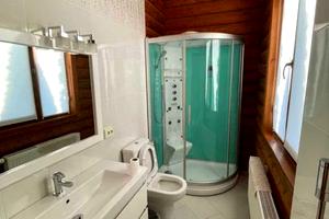 будинок за адресою Центральна вул.