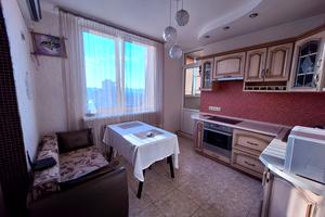 квартира по адресу Олены Пчилки ул., 2