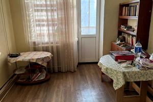 квартира за адресою Князя Володимира Великого просп., 99