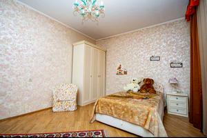будинок за адресою Івана Їжакевича вул., 72