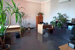 комерційна за адресою Анатолія Бачинського вул., 100
