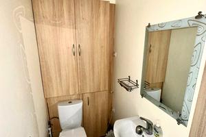 комерційна за адресою Університетська вул., 2-Ю