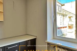 квартира за адресою Розвадовського вул., 10