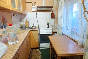 квартира за адресою Наукова вул., 5