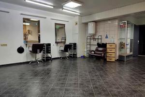 комерційна за адресою Васильківська вул., 42