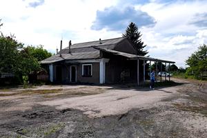 комерційна за адресою Центральна, 2а