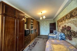 квартира за адресою Космонавтів вул., 6