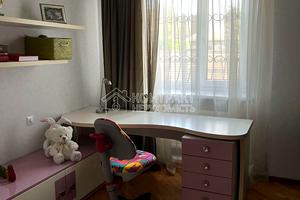 будинок за адресою Льва Ландау просп. (50-річчя СРСР), 132