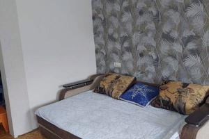 дом по адресу провулок Вишневий