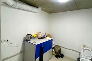 комерційна за адресою Малоголосківська вул., 44