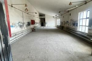 комерційна за адресою Симона Петлюри вул., 8