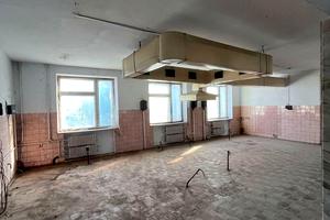 коммерческая по адресу Залізнична, 8