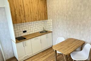 квартира за адресою Архітектурна вул., 7