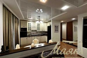 квартира за адресою Регенераторна вул., 4к5