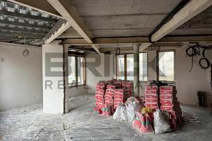 комерційна за адресою Приозерна вул., 12б