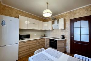 квартира по адресу Софии Русовой ул., 3