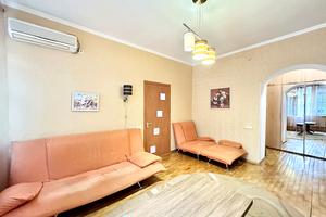 квартира по адресу Розваги ул., 27