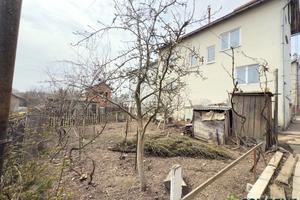 будинок за адресою Польова