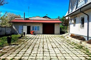 коммерческая по адресу Незалежності, 1