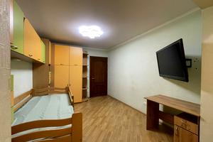 квартира за адресою Добровольців пров., 4