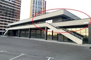 комерційна за адресою Олександра Олеся вул., 8