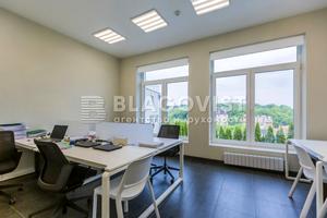 комерційна за адресою Новоселицька вул., 7