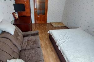 квартира за адресою Космонавтів вул., 86
