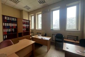 коммерческая по адресу Николая Михновского бульв. (Дружбы Народов), 38